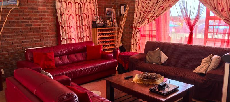 3 Bedroom Property for Sale in Heiderand Western Cape
